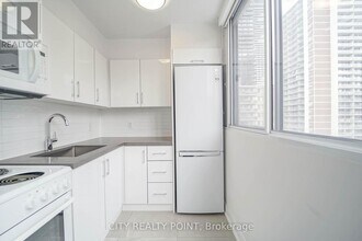 33 Isabella St in Toronto, ON - Building Photo - Building Photo