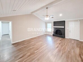 7055 Cobblestone Dr in Memphis, TN - Building Photo - Building Photo