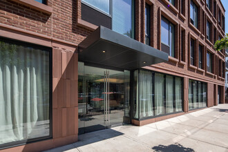 Five27 in Long Island City, NY - Building Photo - Building Photo