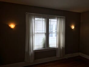 729 W Vine St in Springfield, IL - Building Photo - Building Photo