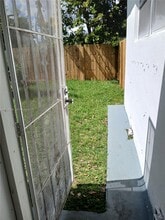 6505 Pines Pkwy in Hollywood, FL - Building Photo - Building Photo