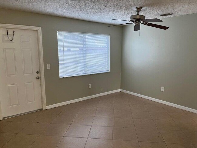 520 W M.L.K. Jr Blvd in Boynton Beach, FL - Building Photo - Building Photo
