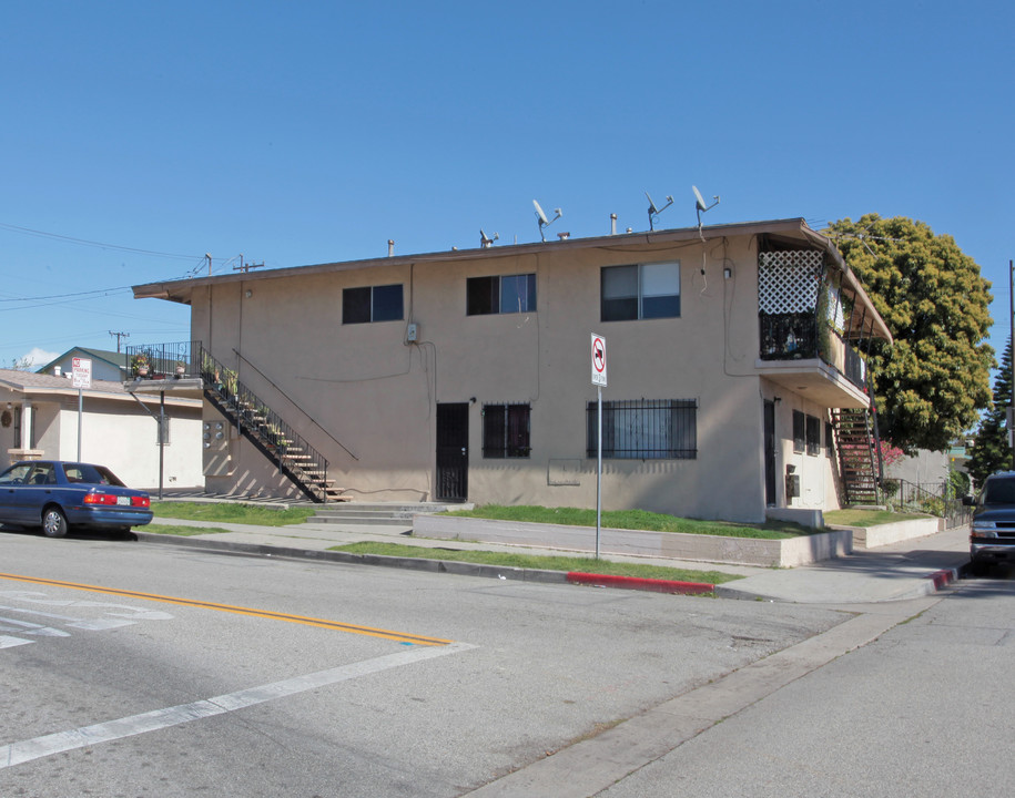 2805 Randolph St in Huntington Park, CA - Building Photo