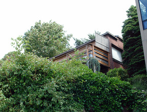 626,-630 W Mercer Pl in Seattle, WA - Building Photo - Building Photo