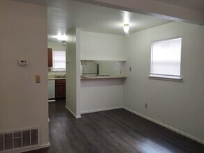 622 Mill St in San Marcos, TX - Building Photo - Building Photo