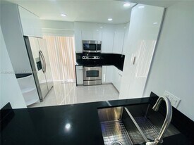 199 SW 12th Ave in Miami, FL - Building Photo