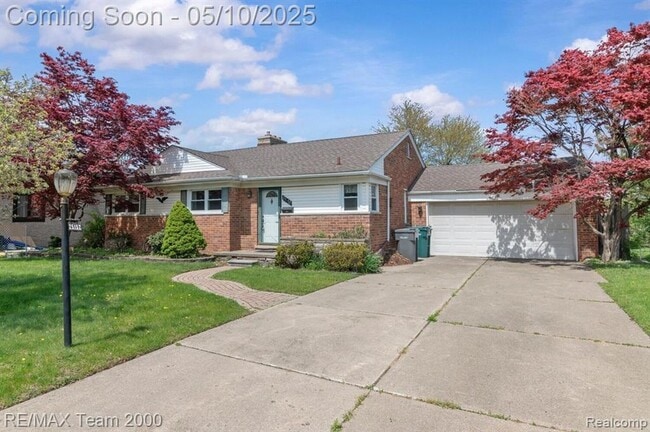 property at 25152 Fairway Dr