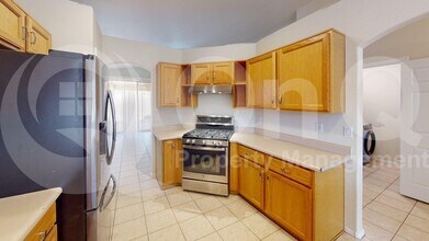 12189 N New Dawn Ave in Oro Valley, AZ - Building Photo - Building Photo