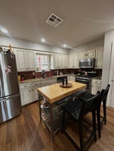 1623 Chamblee Dr in Norman, OK - Foto de edificio - Building Photo