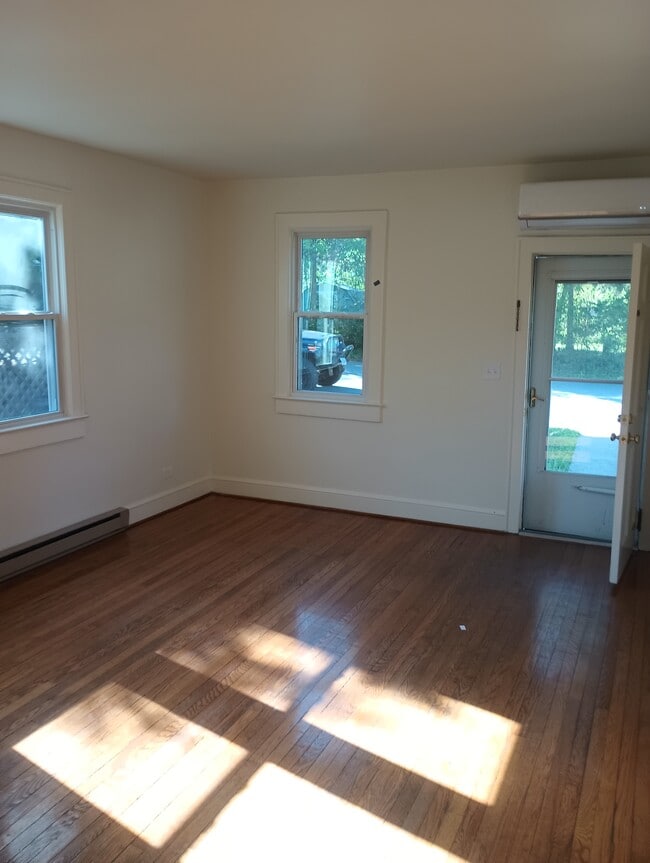 1540 Broad Ave, Unit 1540 A Broad Ave