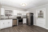 517 Village Ln photo'