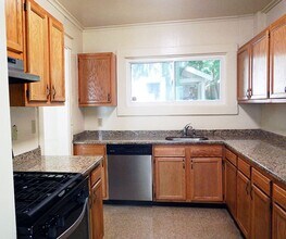 909 Lancaster Ave in Syracuse, NY - Building Photo - Building Photo