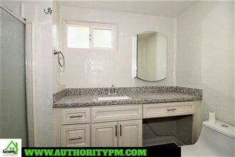 1907 Grace Ave in Redding, CA - Building Photo - Building Photo