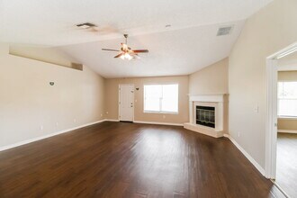 2996 Plum Orchard Dr in Orange Park, FL - Building Photo - Building Photo