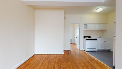 109 C St SE in Washington, DC - Building Photo - Building Photo