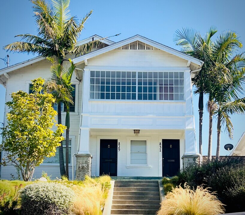 831 W 3rd St, Unit 831 in San Pedro, CA - Foto de edificio