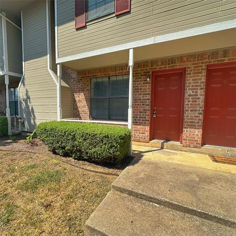 property at 929 W Hickory St