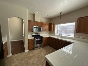 9779 Thunder Mountain Way in Reno, NV - Building Photo - Building Photo