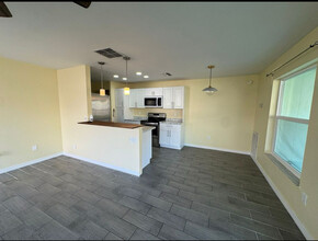 14212 Village View Dr in Tampa, FL - Building Photo - Building Photo