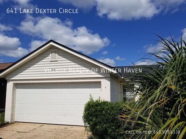 641 Lake Dexter Cir in Winter Haven, FL - Foto de edificio - Building Photo