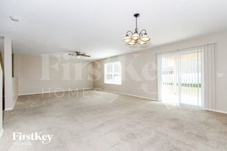 4184 Festival Pointe Blvd in Mulberry, FL - Foto de edificio - Building Photo