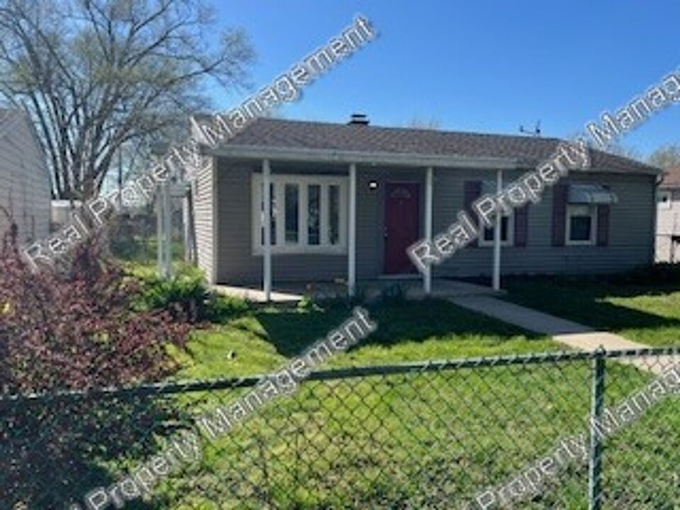 6622 Rhode Island Ave in Hammond, IN - Building Photo