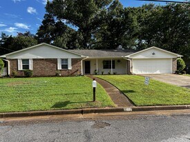 605 Jeffrey in Tyler, TX - Building Photo