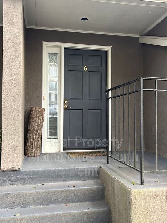 6 St Claire Ln NE in Atlanta, GA - Building Photo