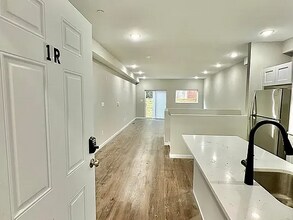 1230 N Marshall St in Philadelphia, PA - Building Photo - Building Photo