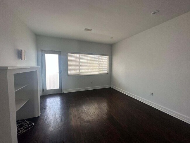 1840 James Ave in Miami Beach, FL - Building Photo - Building Photo