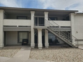 465 W Ivyglen St, Unit (21) Unit #242 in Mesa, AZ - Building Photo