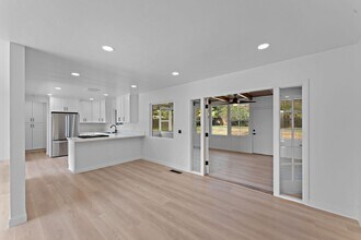 608 E 17th Ave in Escondido, CA - Building Photo - Building Photo