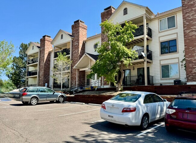 15911 E Dakota Pl, Unit 15911 Dakota Pl #301 in Aurora, CO - Building Photo - Building Photo