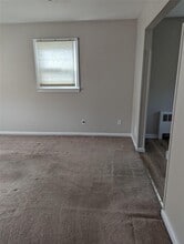 10 Staples St in Farmingdale, NY - Building Photo - Building Photo