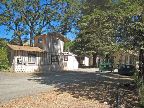 14040 Lakeshore Dr in Clearlake, CA - Building Photo