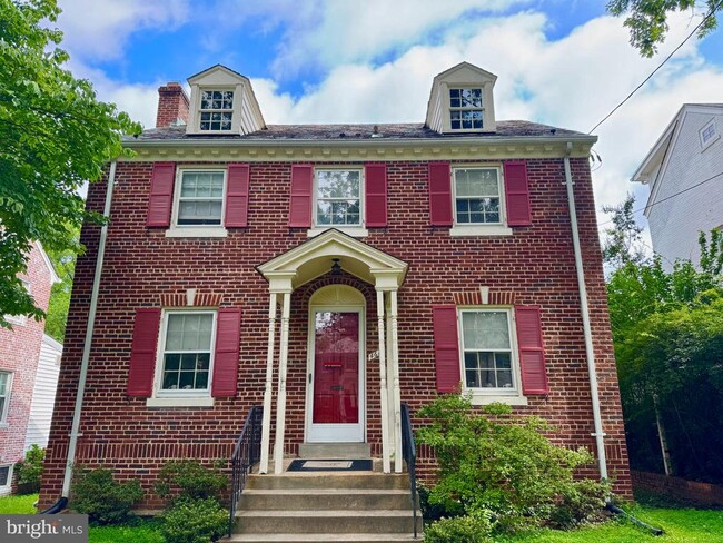 property at 4619 Yuma St NW