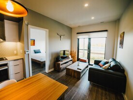 655 Sterling Lyon Pkwy, Unit SI ID1222957P in Winnipeg, MB - Building Photo