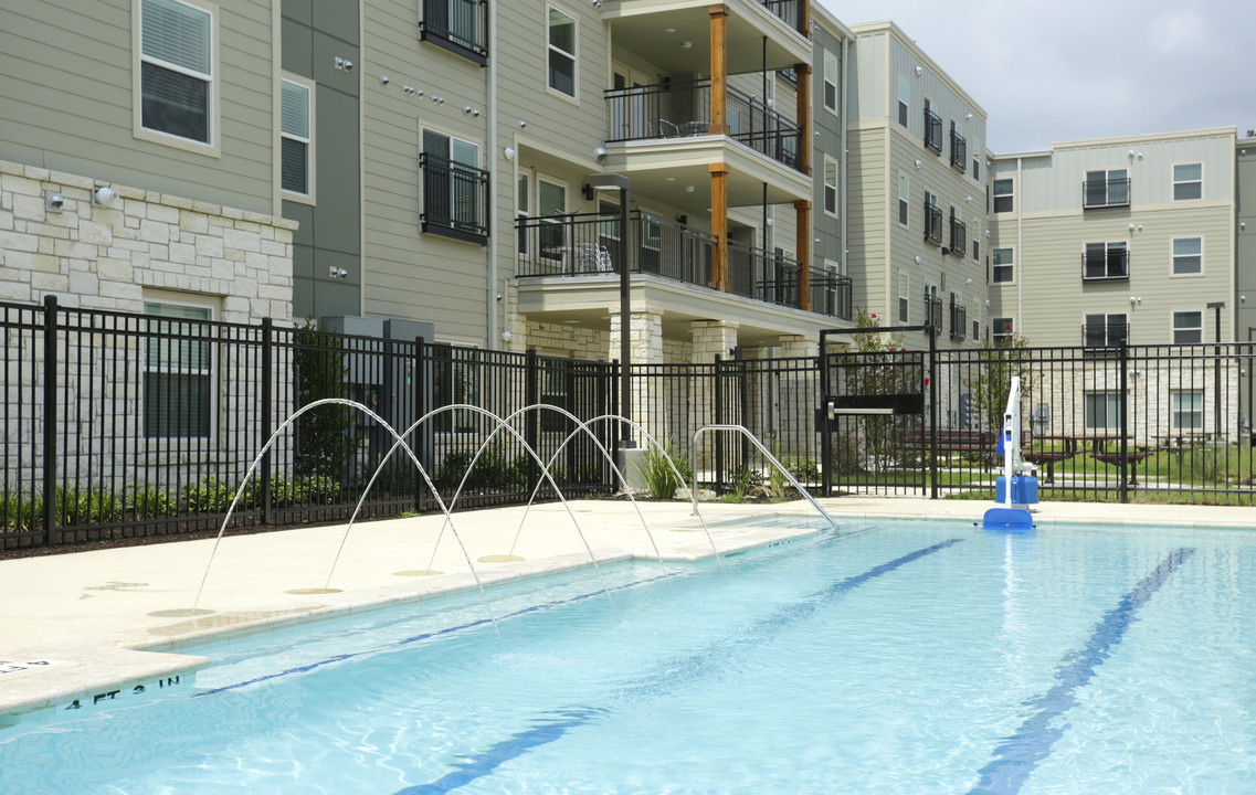 Harris Branch Seniors in Austin, TX - Building Photo