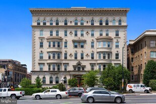 2000 16th St NW in Washington, DC - Building Photo