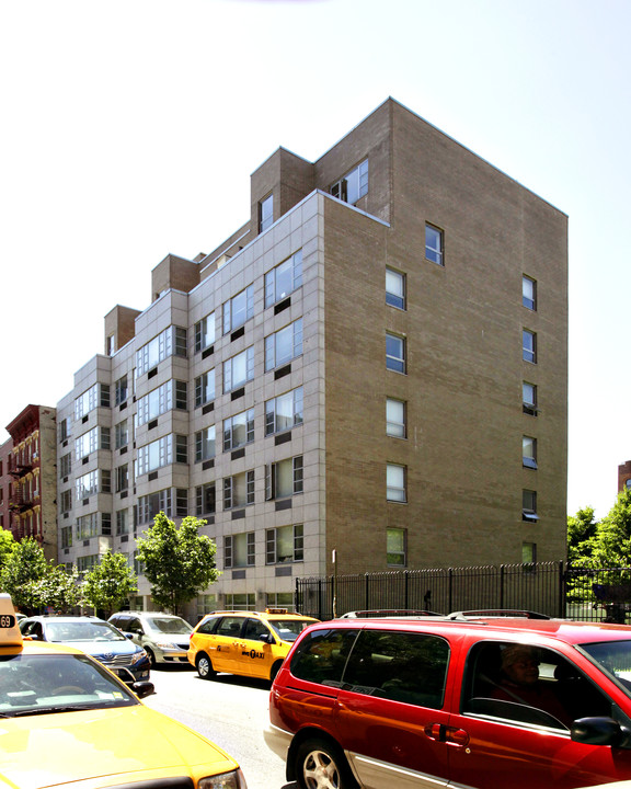 Deco East in New York, NY - Foto de edificio