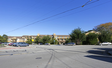 Vista Point Apartments in Pacific Grove, CA - Building Photo - Building Photo