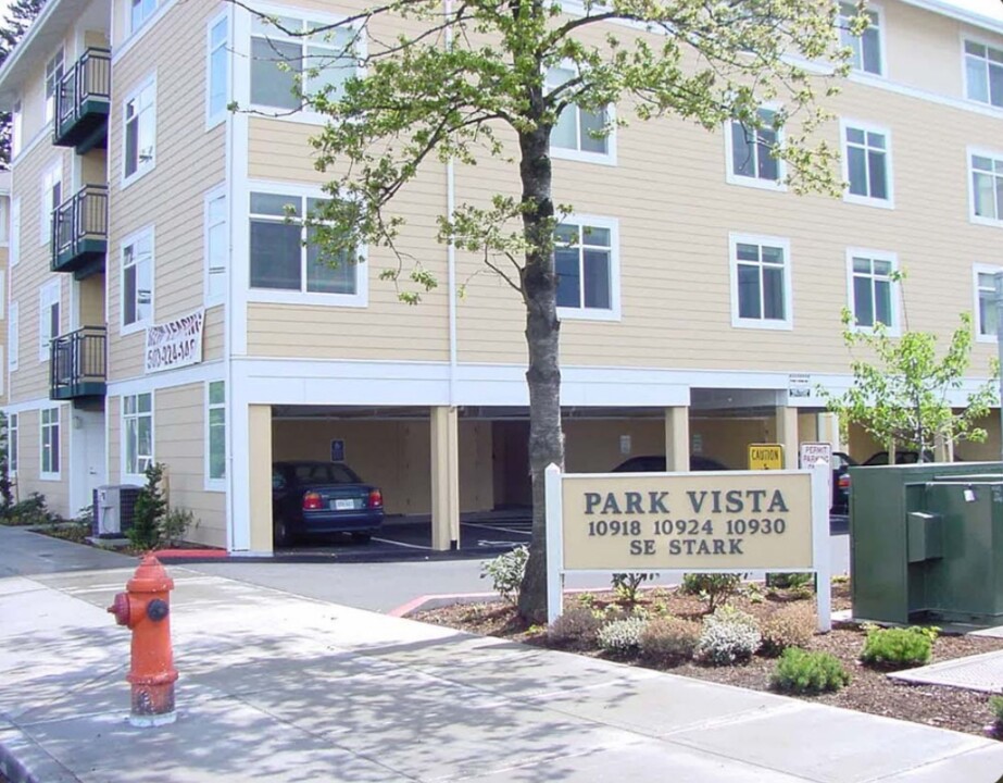 Park Vista in Portland, OR - Building Photo