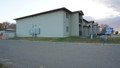 North Gate in Minot, ND - Foto de edificio - Building Photo