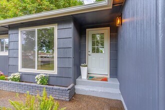 4277 Auburn Rd NE in Salem, OR - Building Photo - Building Photo