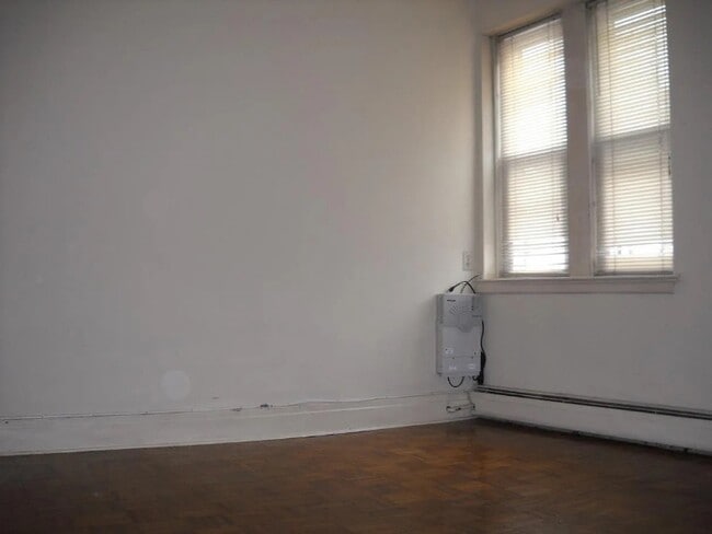 570 Bloomfield Ave in Montclair, NJ - Building Photo - Building Photo