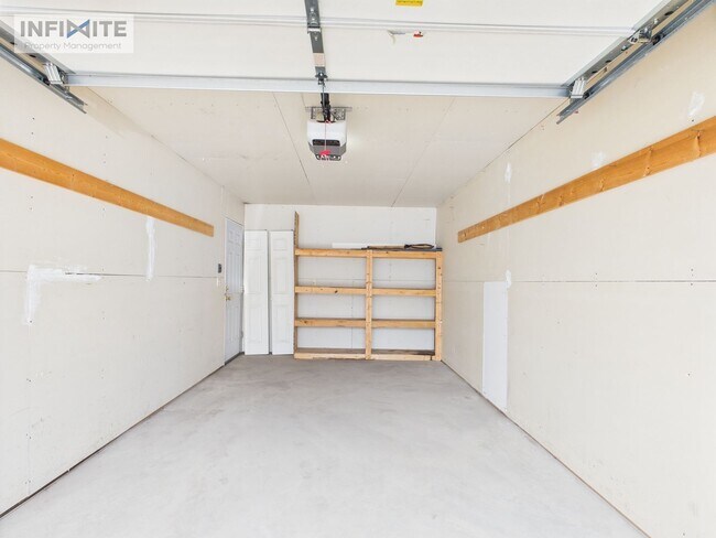 212 Show Pl in Belgrade, MT - Building Photo - Building Photo