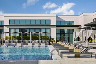 1050 Brady Ave NW in Atlanta, GA - Building Photo - Building Photo