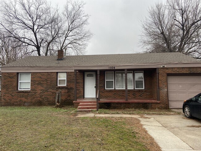 property at 1304 Campbell Rd