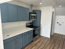 998 Monserate Ave, Unit 3-1 in Chula Vista, CA - Building Photo