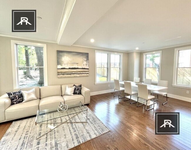 24 Selkirk Rd in Boston, MA - Building Photo - Building Photo